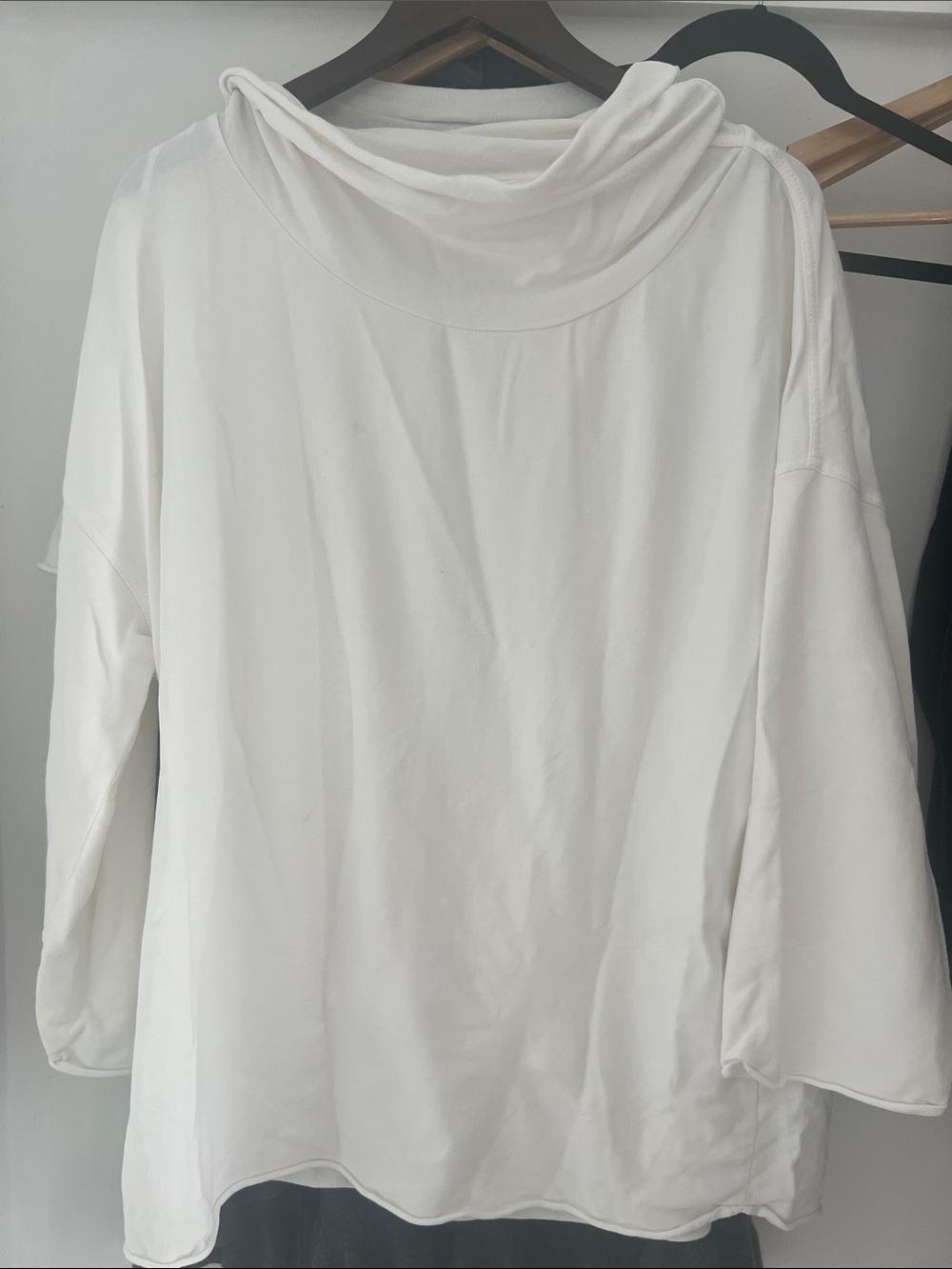 Cos Medium white sweatshirt NICE one tiny mark as shown